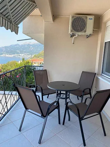 Studio-Apartment mit seitlichem Meerblick in Blizikuce — photo 8